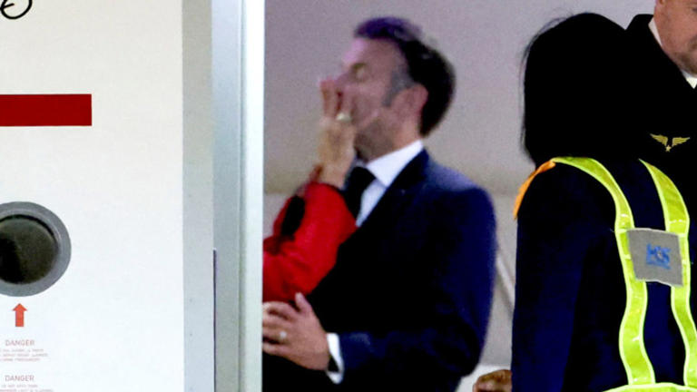 Brigitte Macron popchnęła męża w twarz – prezydent Francji bagatelizuje sytuację