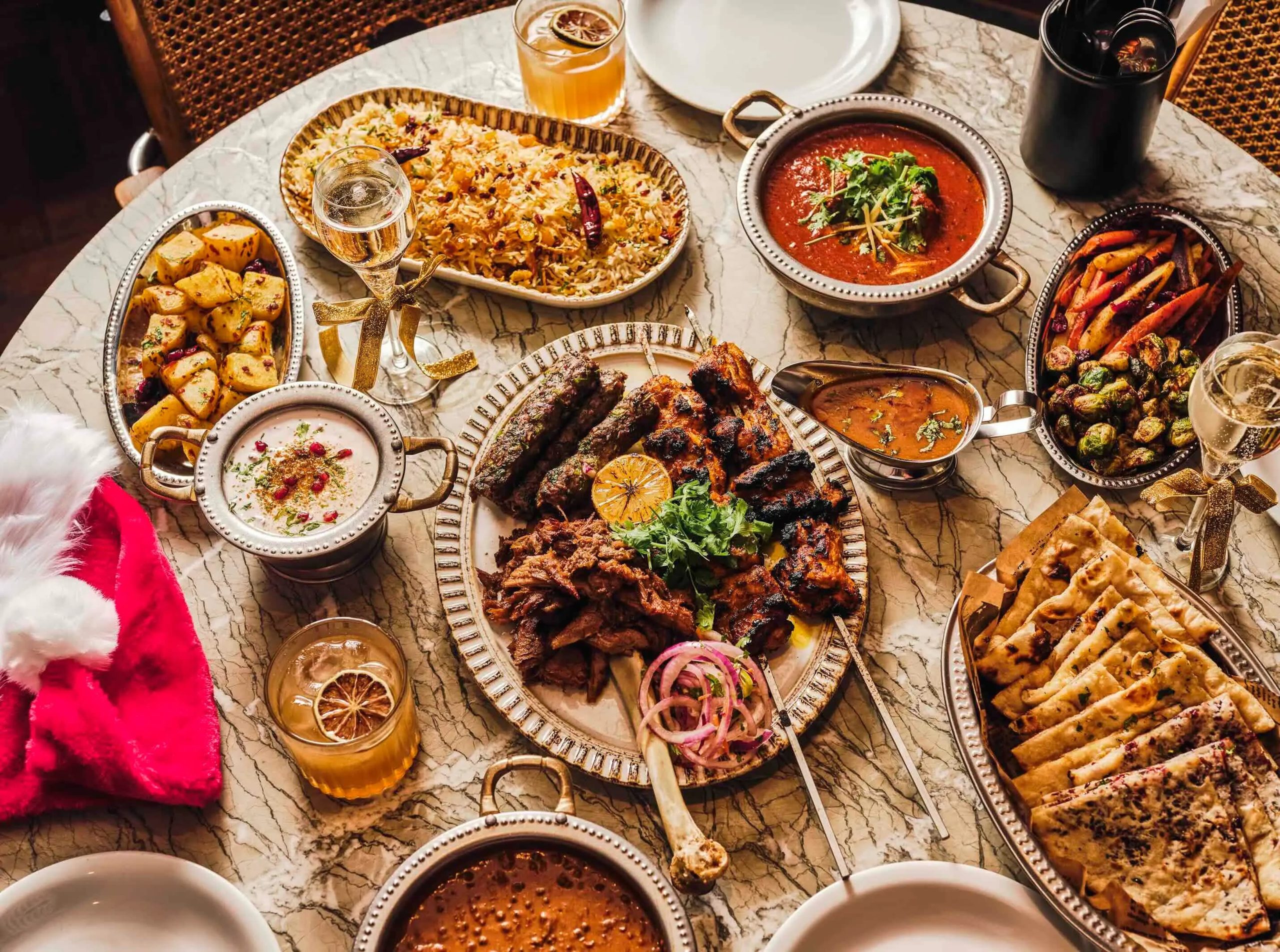 Co nowego w Londynie? 600 darmowych kanapek, Dishoom za pół ceny, historia Rules, chicken wars i London Restaurant Festival 2026.